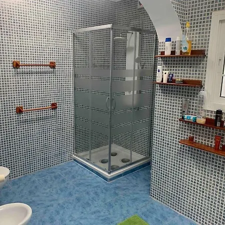 Met Zwembad Holiday home